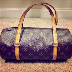 Authentic Louis Vuitton Papillon Hangbag